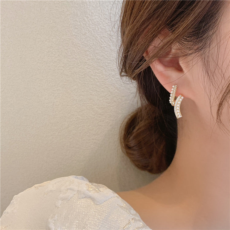 Twisted Rhinestones Pearl Earring