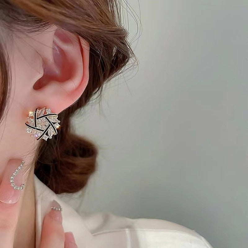 Crystal Daisy Snowflakes Stud Earrings