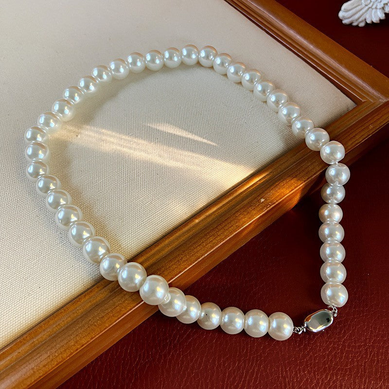 Retro Elegant Heart Pendant Pearl Chain Necklace