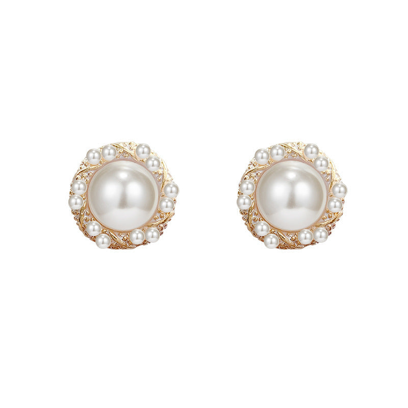 Round Pearls Flower Stud Earring