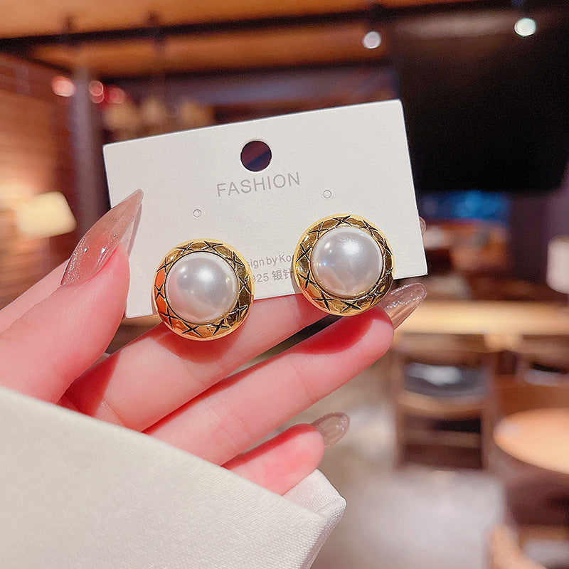 Classic Round Pearl Stud Earrings