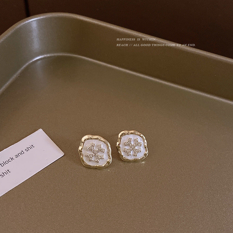 Irregular Round Snowflake Earrings for Women