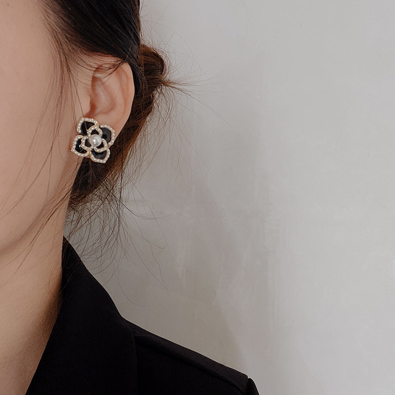 Vintage Women Pearl Flower Stud Earrings