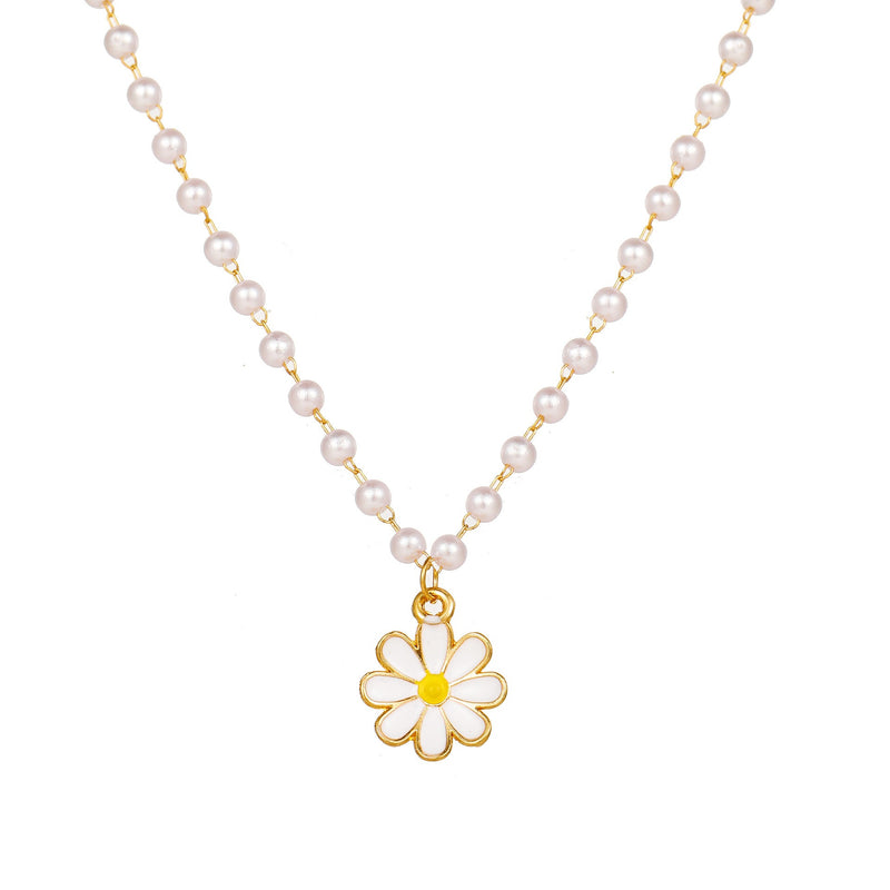 Pearl Daisy Necklace