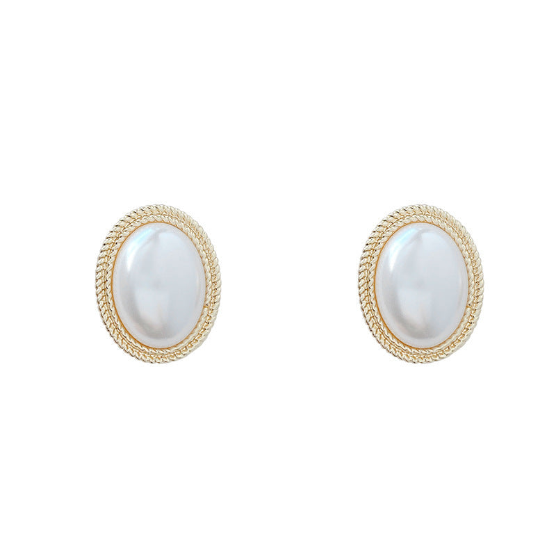 Baroque Bridal Pearl Oval Earrings