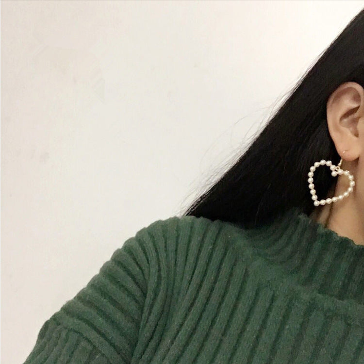 Geometric Pearl Heart Shape Earrings