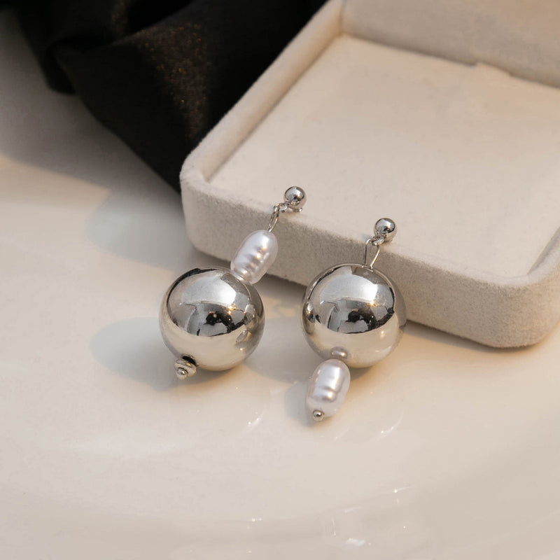 Metallic Ball Pendant Drop Earring