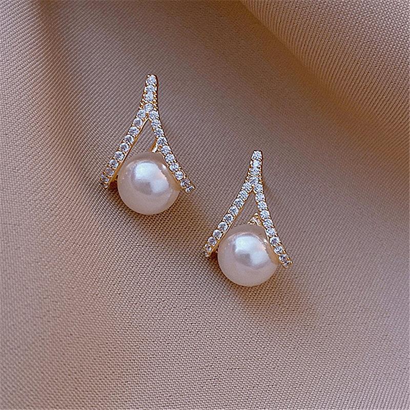 White Imitation Pearl Crystal Rhinestone Stud Earrings