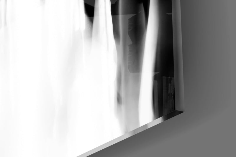 Glass Wall Art in Crowds