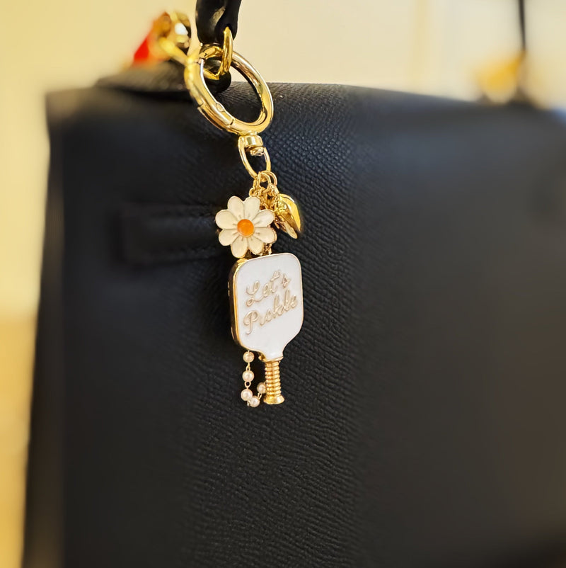 Pickleball Daisy Bag Charm – Sporty Floral Accessory with Paddle and Daisy Charms