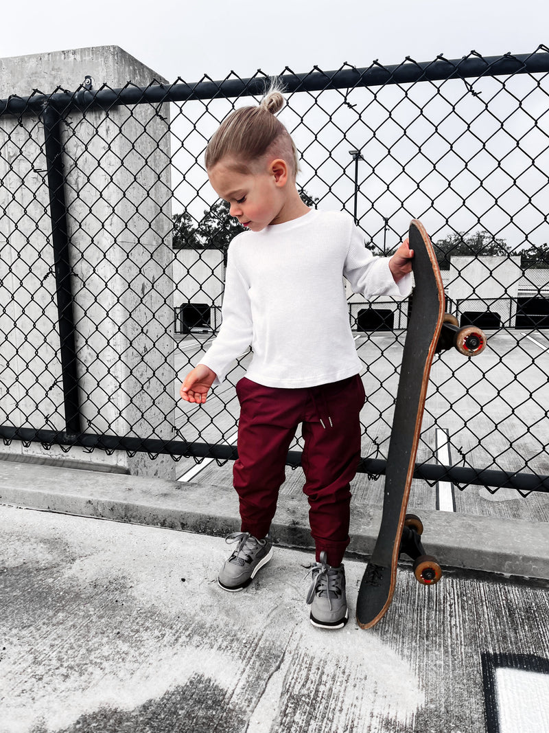 VETERAN SLIM FIT JOGGER - CRIMSON