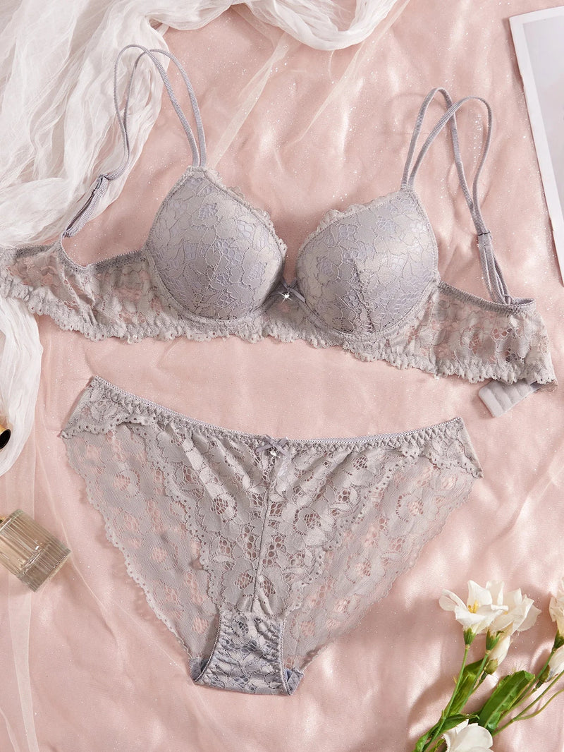 6-Piece Set Women's Bra and Panties Set Sexy Patterned Lace Patchwork No Lining Comfortable Fitting Women's Push-Up Bra Women's Underwear Set