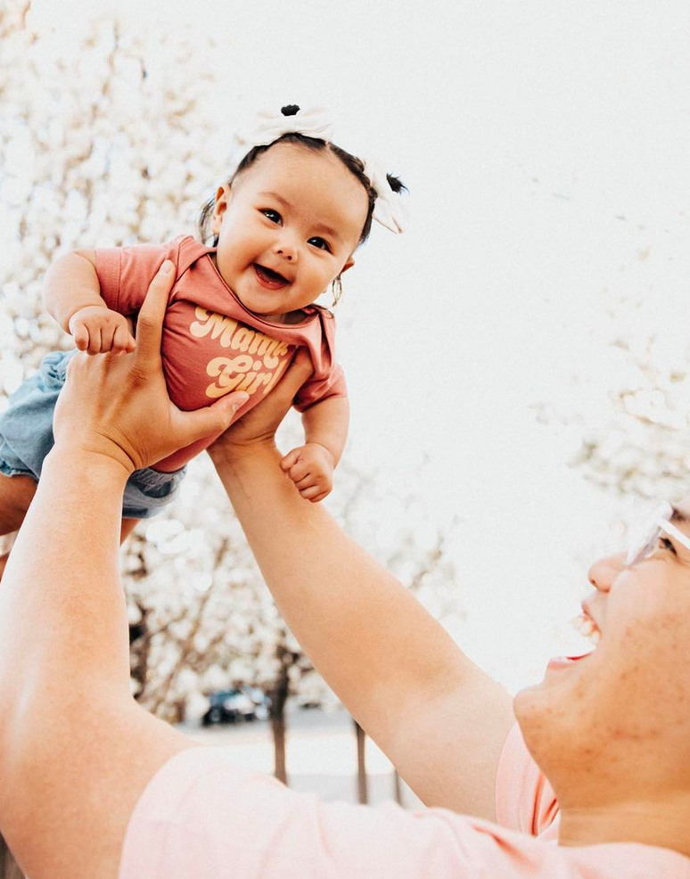 Mama's Girl (Retro) - Child Tee