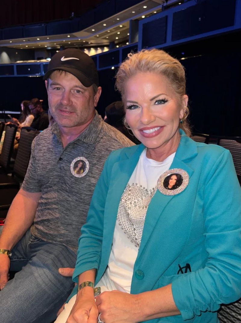 Deluxe Custom 2" Photo Button