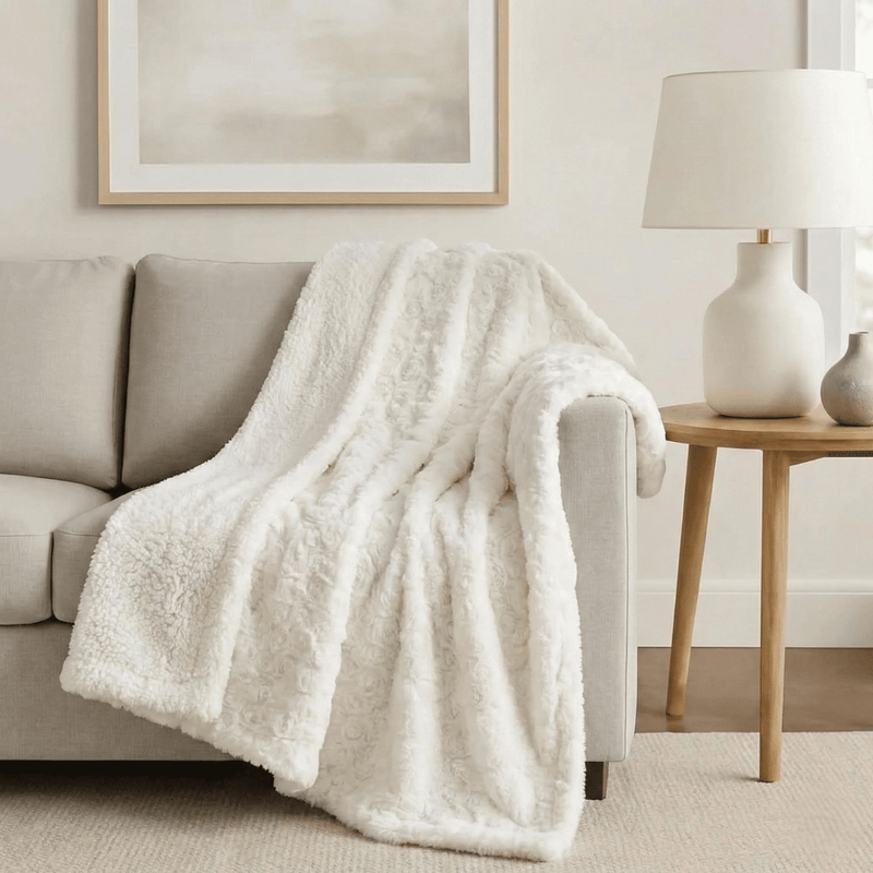 DaDa Bedding Luxury White Roses Fluffy Soft Sherpa Backside Faux Fur Throw Blanket (K11)