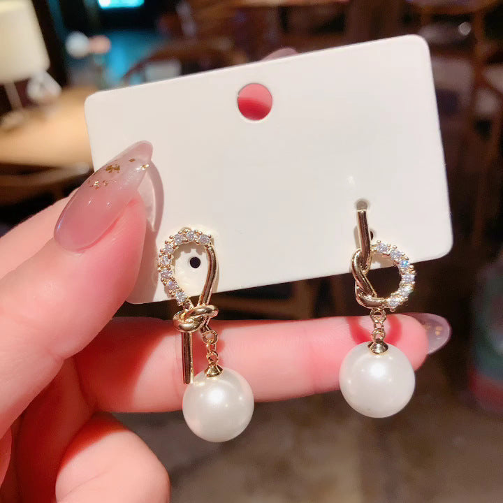 Asymmetry Irregular Pearl Drop Dangle Earrings