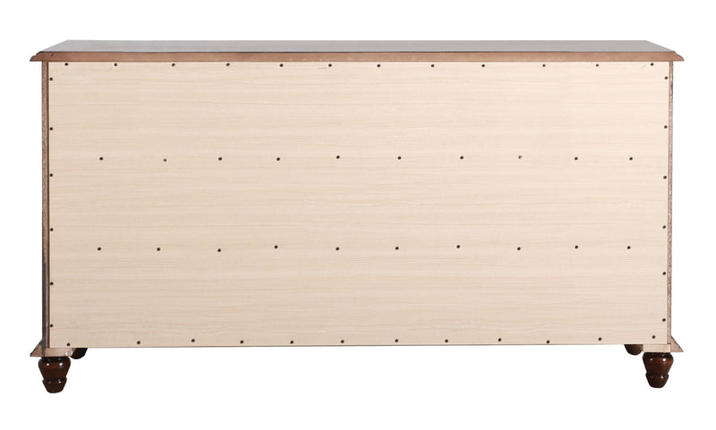 Elegant Traditional Dresser