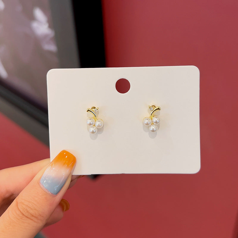 Fashion Grape Pearl Earrings for Women