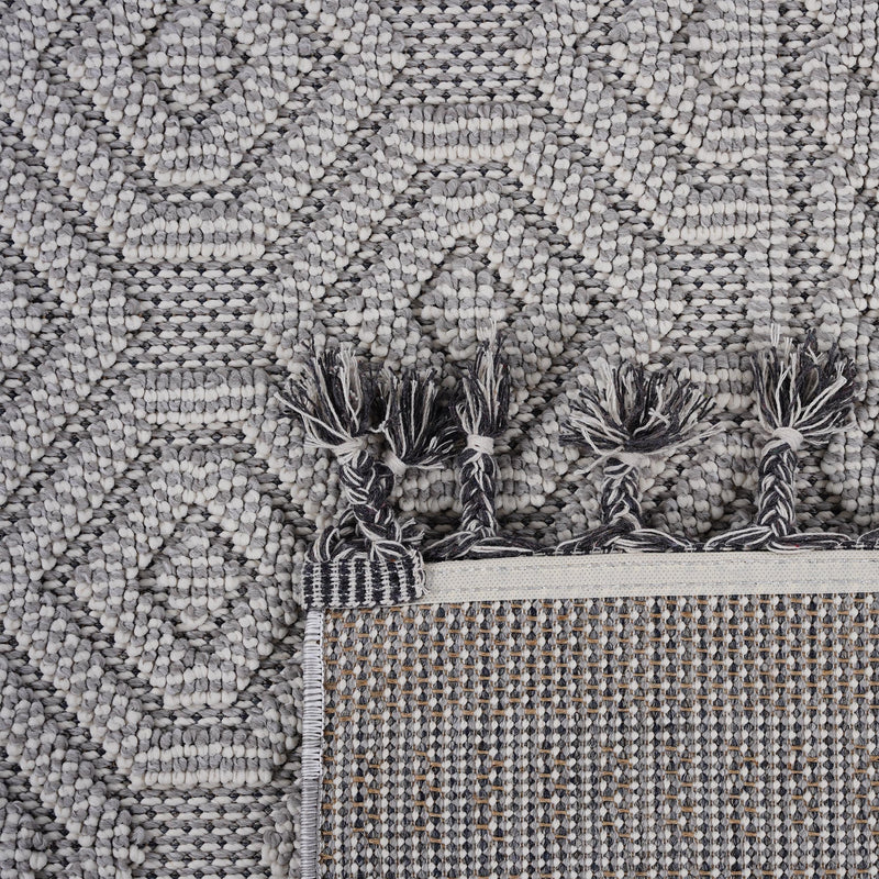 NAAR Guros Collection 8X10 White / Geometric Indoor / Outdoor Area Rug