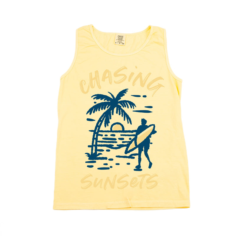 Chasing Sunsets - Comfort Colors TANK