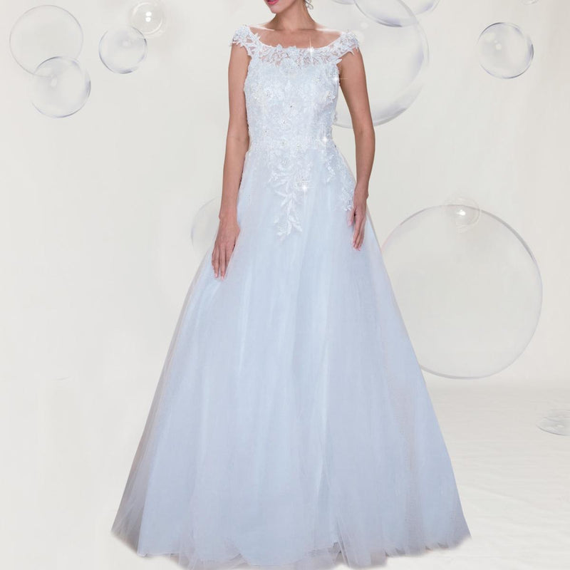 Gowns shine, lace details, light up occasions.