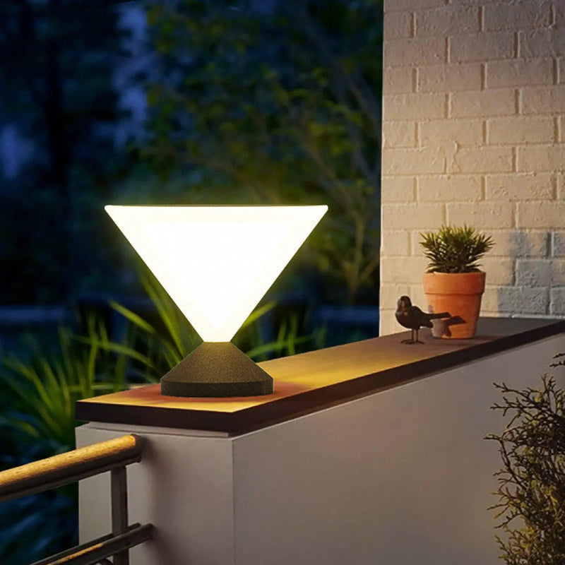 Elegant Solar Lamp Post for Outdoor Garden & Pathway Lighting