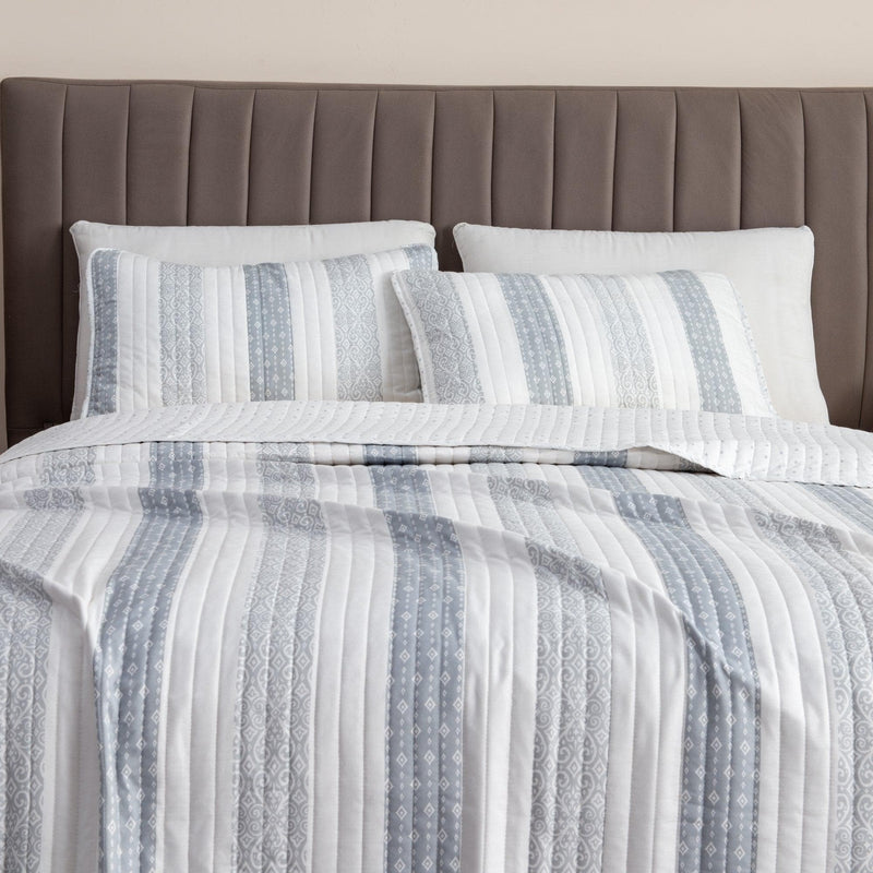 3-Piece Stripe Quilt - Adele Collection