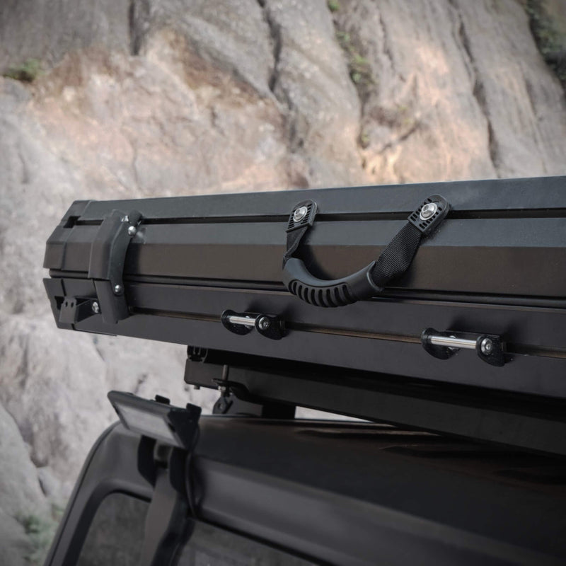 Heavy-Duty 2-3 Person Hardshell Rooftop Tent With Ladder (SAK93120)