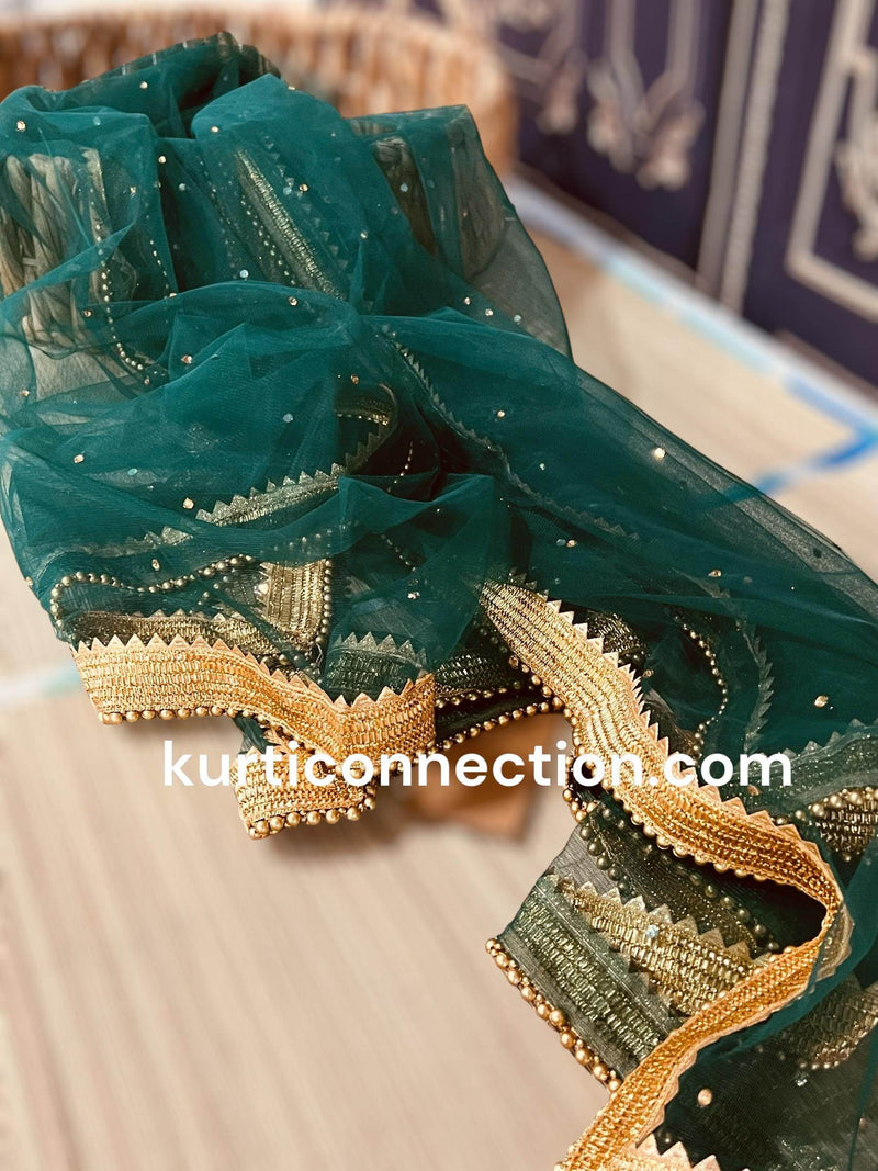 Net dupatta with heavy golden lace