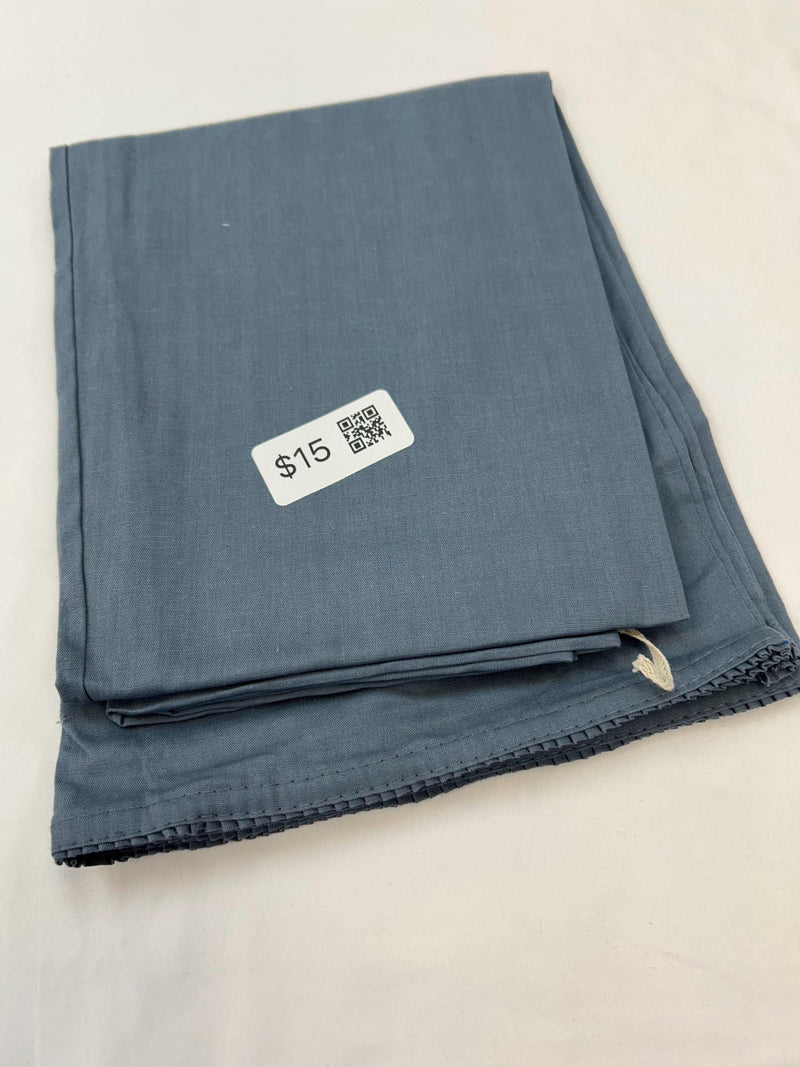 Dark grey | inskirt : saree petticoat