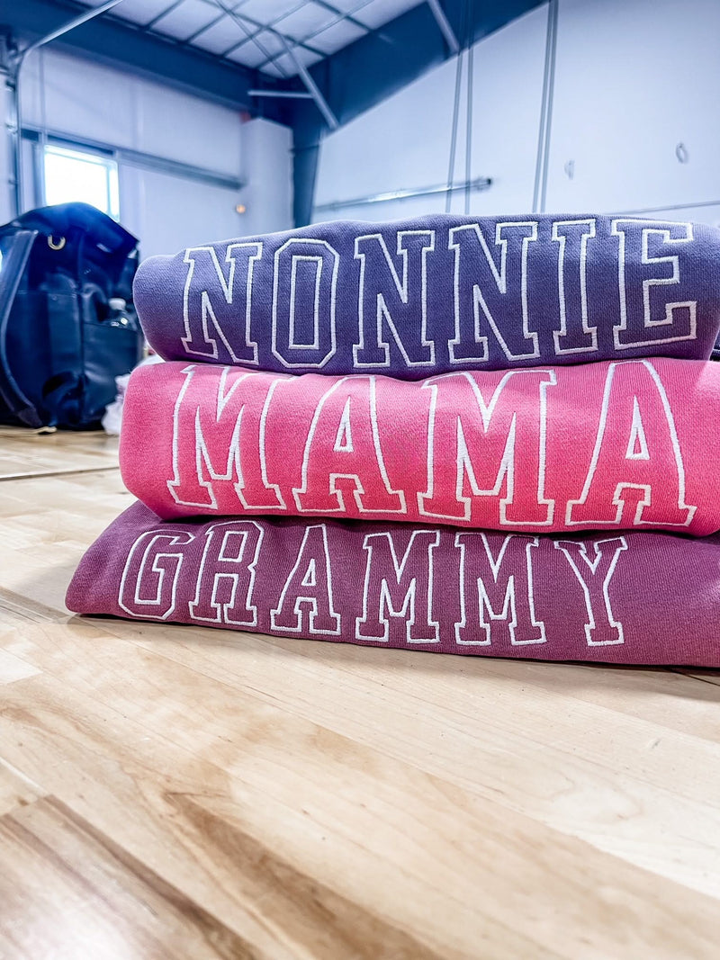 Embroidered PIGMENT Crewneck - OUTLINE NAME