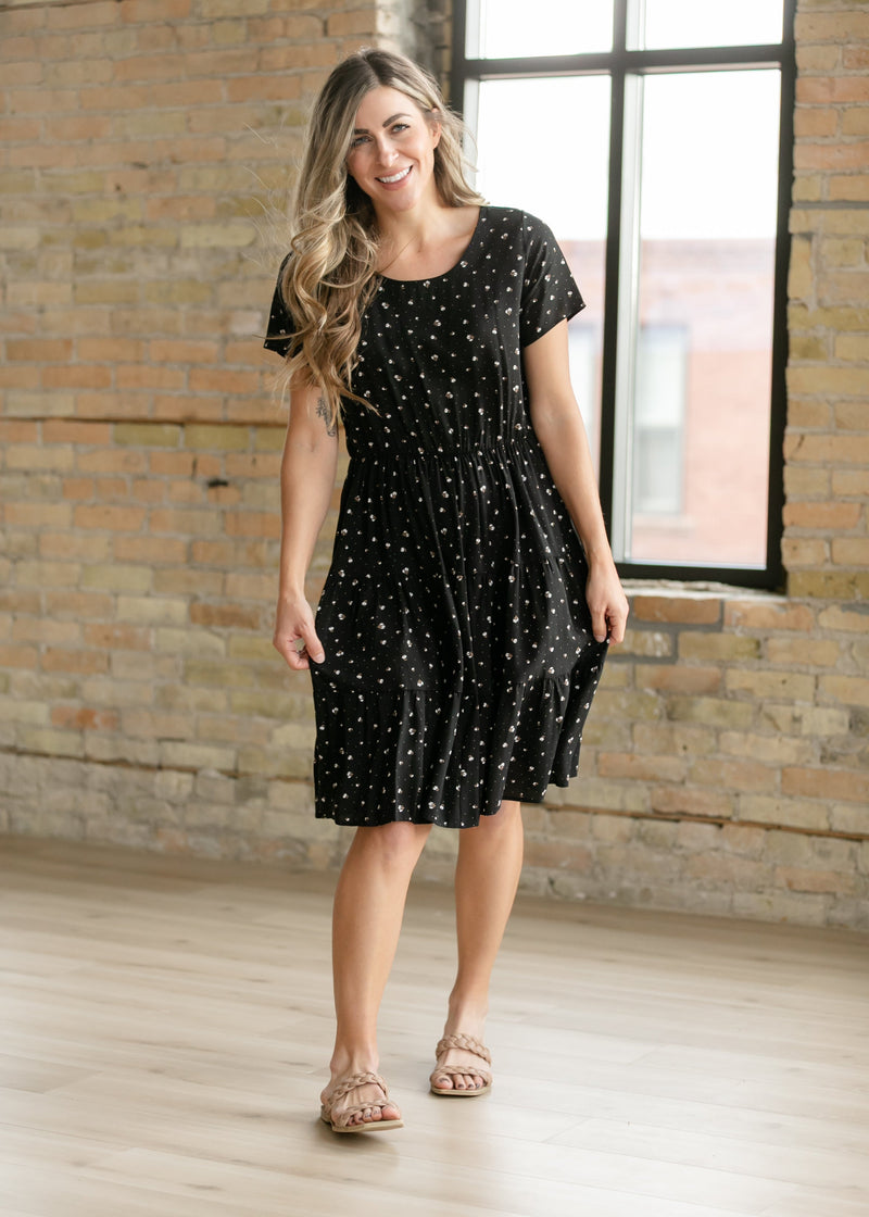 Jenna Floral Knit Short Sleeve Tiered Midi Dress