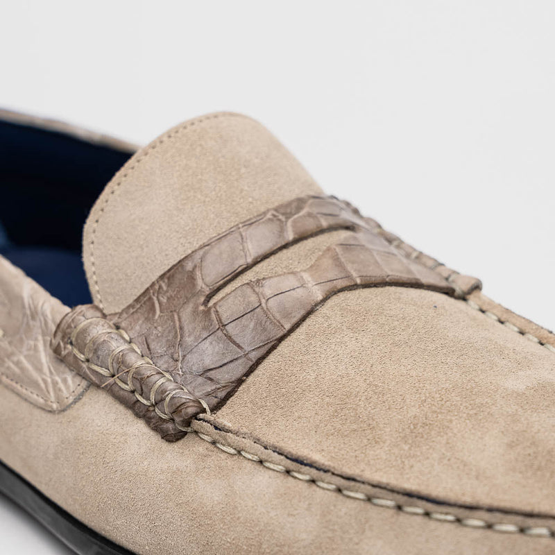 31-160-SND MONZA Sueded Calfskin with Crocodile Driver Sand