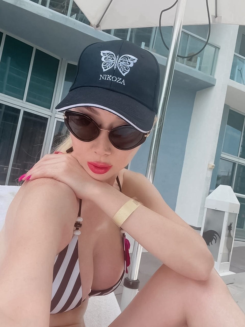 Black Nikoza baseball hat