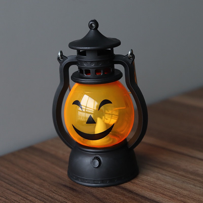 Halloween 4 pieces set Vintage Hanging Oil Lamp Electronic Candle Pumpkin Light
