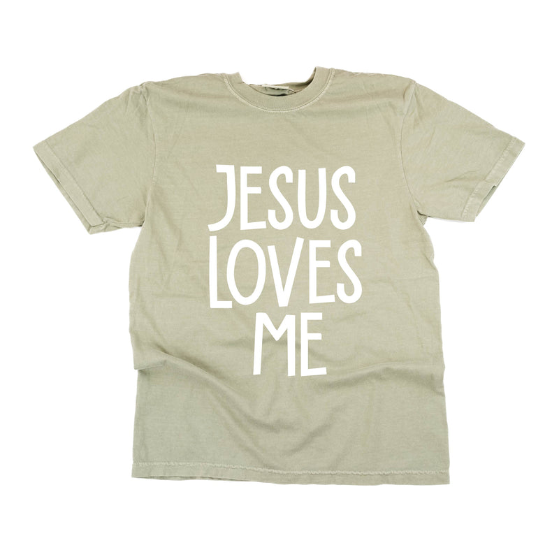 Jesus Loves Me (2025) - Comfort Colors Tee