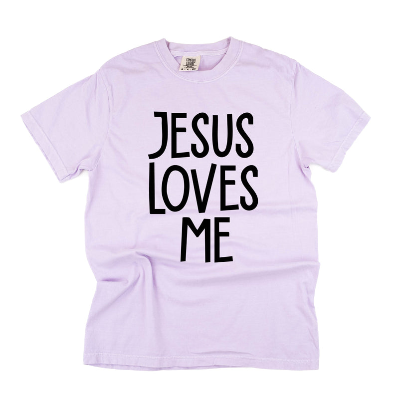 Jesus Loves Me (2025) - Comfort Colors Tee